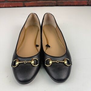 Banana Republic Elegant Black Women's Loafers with Gold Accent‎ Size 9